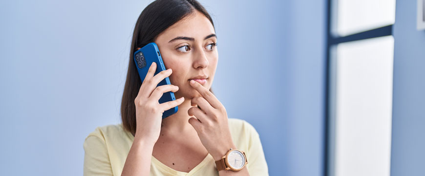 Girl on the Phone, Concerned